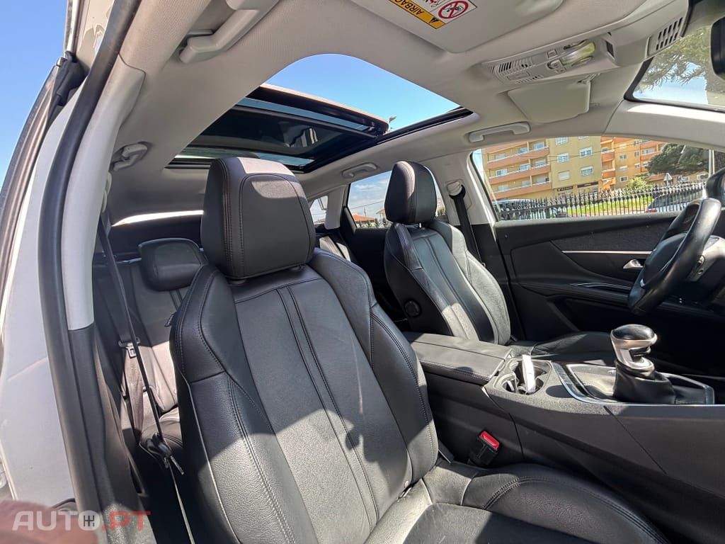 Peugeot 3008 1.5 BlueHDi Crossway