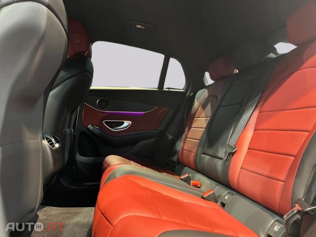 Mercedes-Benz GLC 300 I.V.A DEDUTÍVEL de 4matic Coupe AMG 