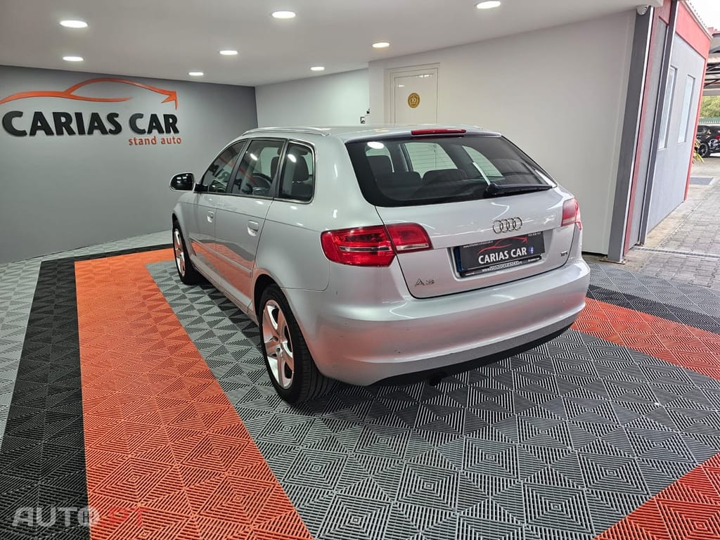 Audi A3 Sportback 1.6 TDi Attraction