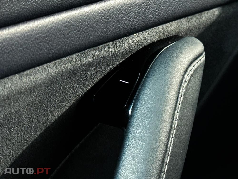 Tesla Model 3 Long-Range Dual Motor AWD