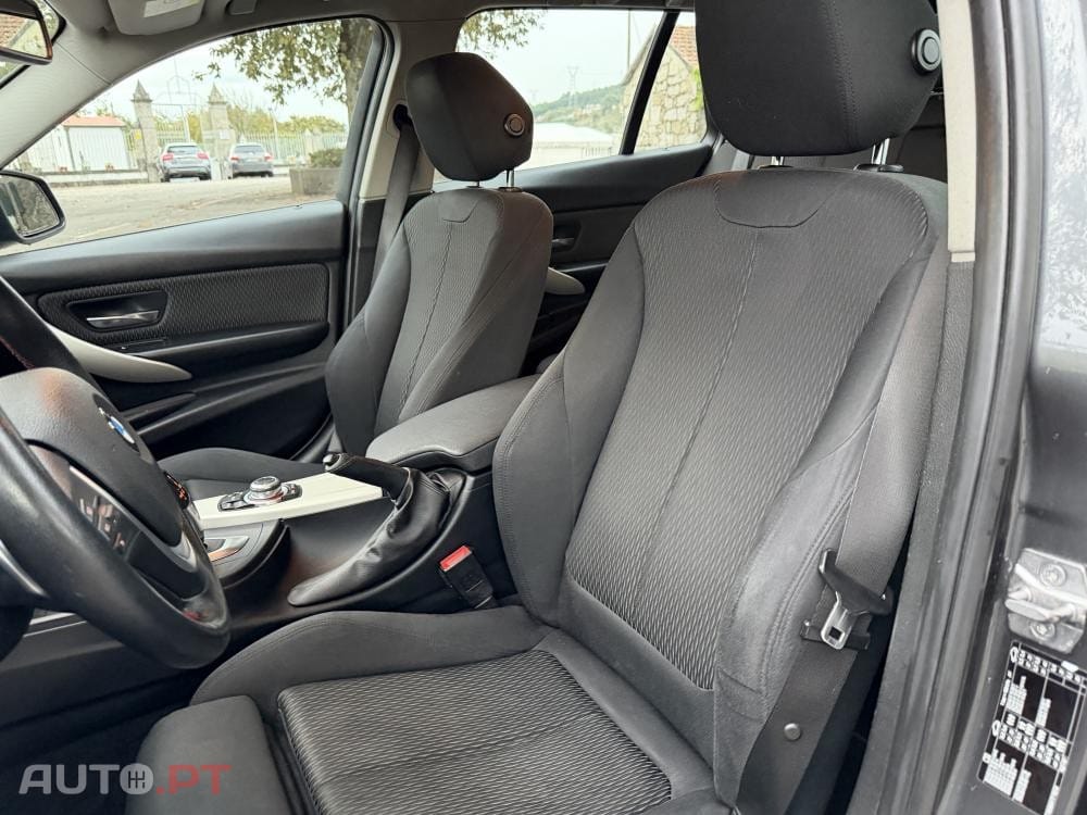 BMW 318 d Line Sport Shadow Auto