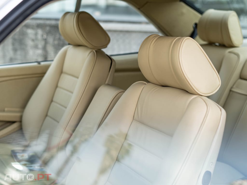 Mercedes-Benz 500 SEC W126