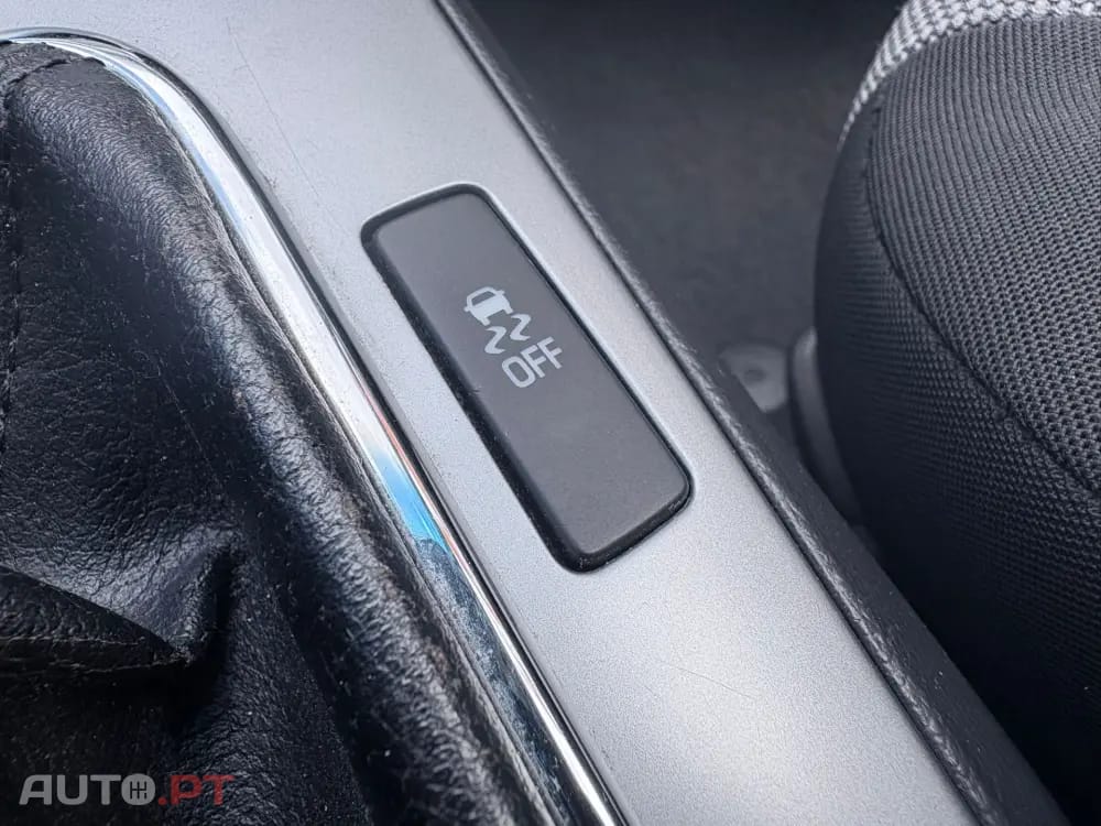Chevrolet Cruze 1.6 LS