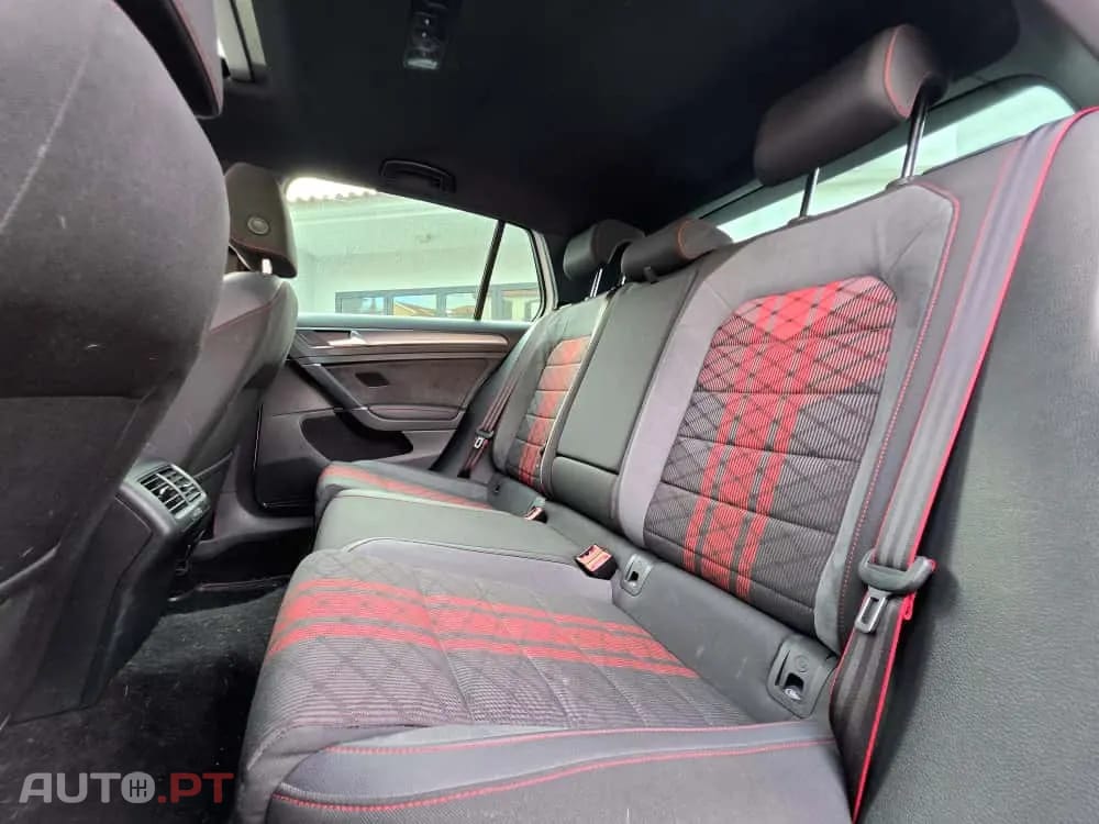 Volkswagen Golf 2.0 TSI GTi TCR DSG