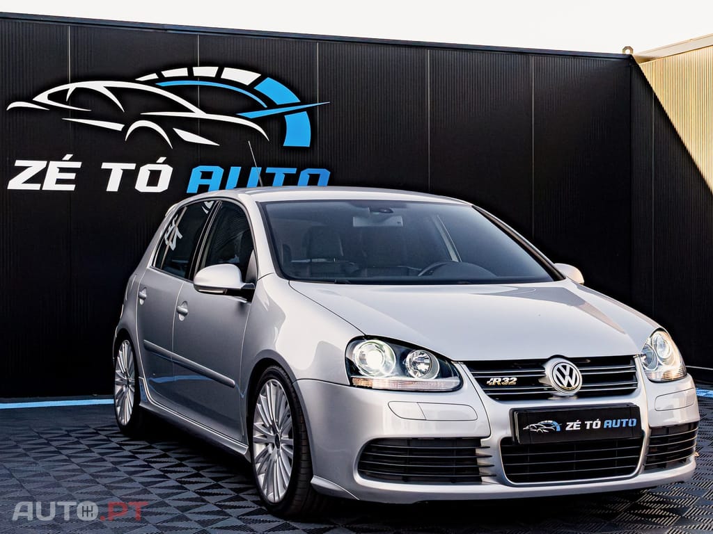 Volkswagen Golf 3.2 R32 4Motion