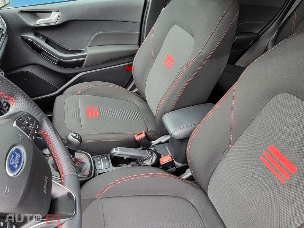 Ford Fiesta 1.0 EcoBoost MHEV ST-Line