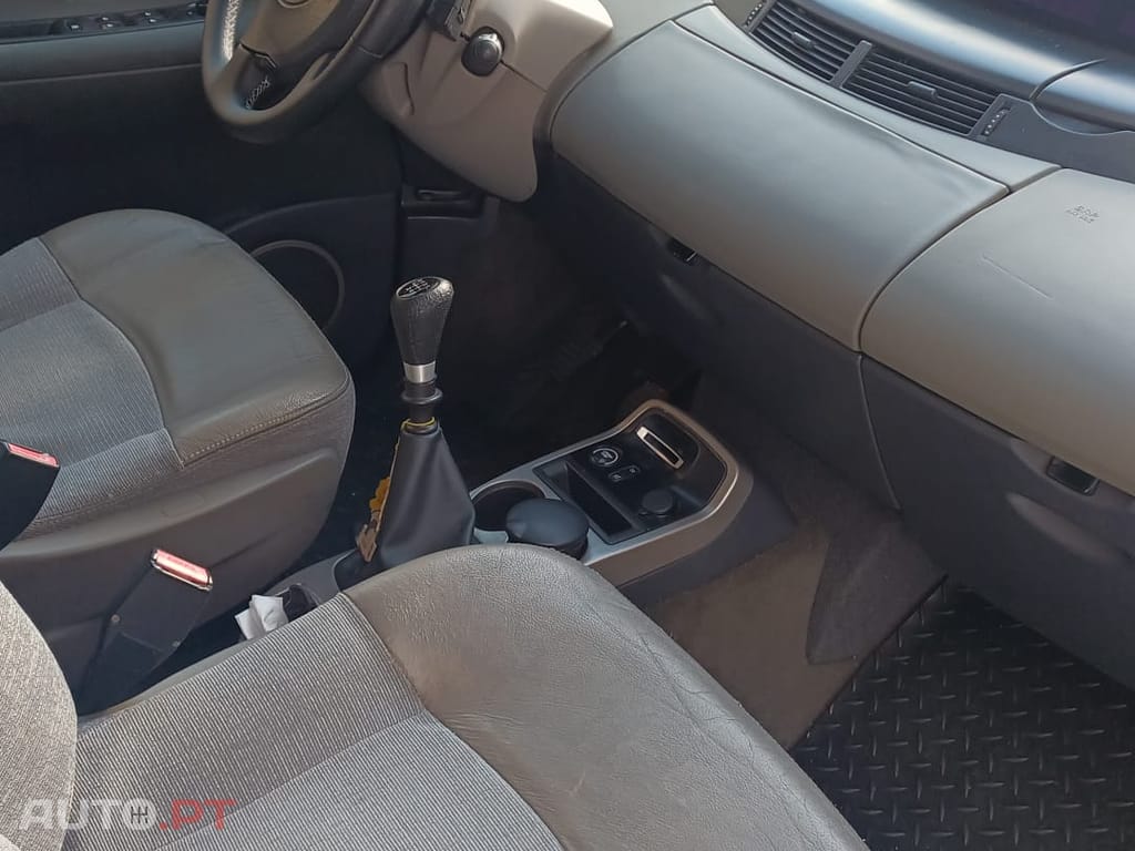 Renault Grand Espace 1.9 dCi Confort 6L