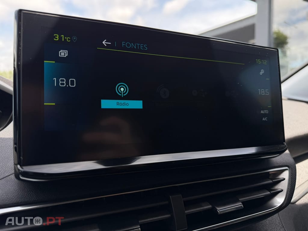 Peugeot 3008 1.6 Hybrid Allure e-EAT8