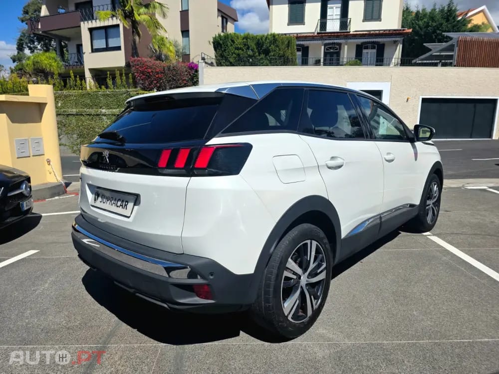 Peugeot 3008 1.2 PureTech Allure