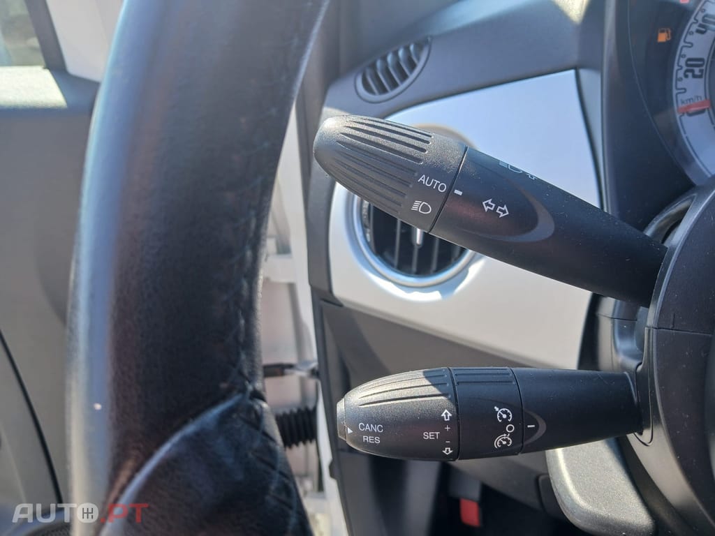 Fiat 500C HYBRID SPORT