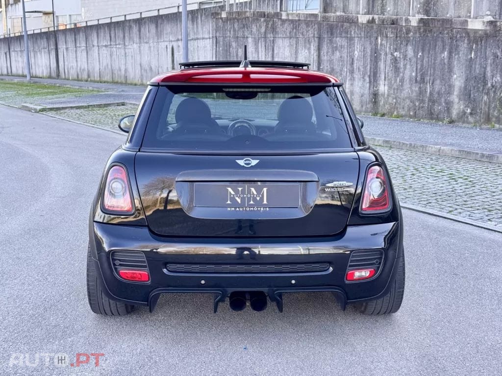 MINI John Cooper Works .