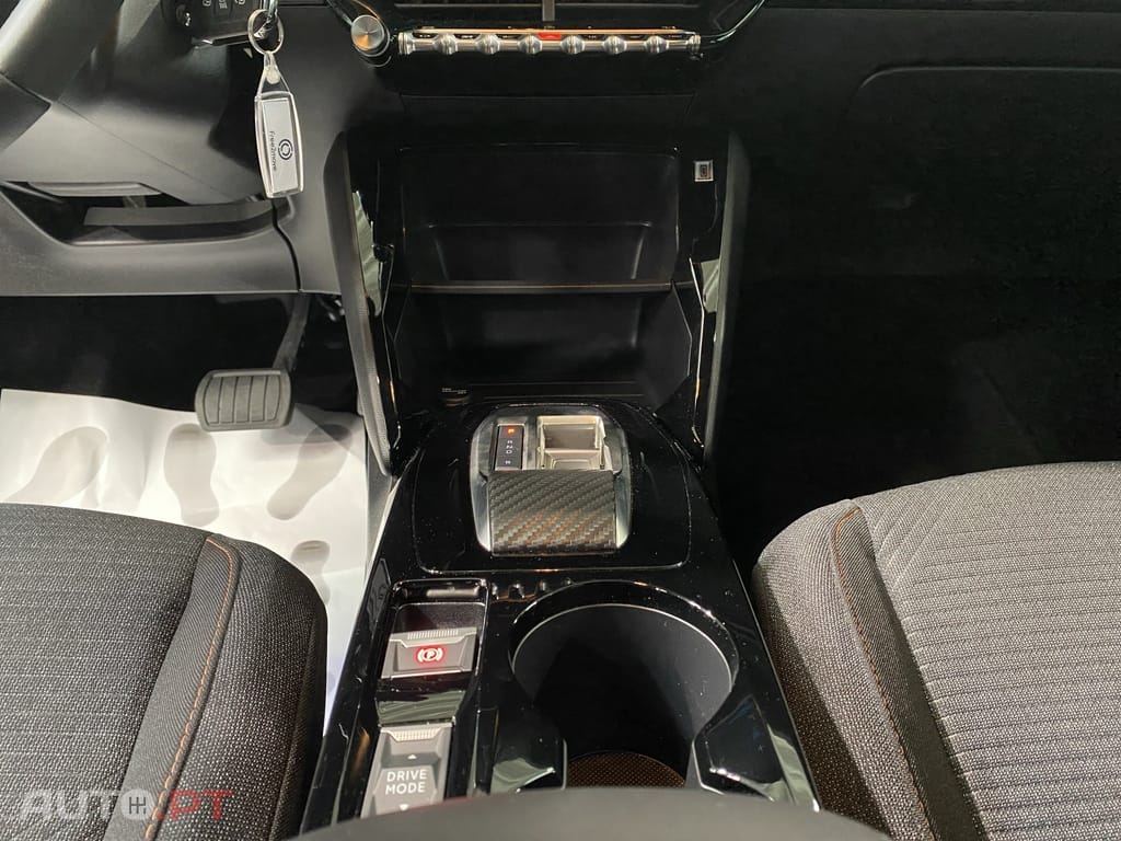 Peugeot E-2008 54 kWh Style