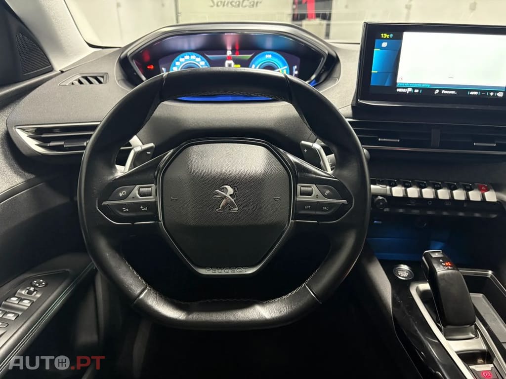 Peugeot 3008 1.6 Hybrid Allure e-EAT8