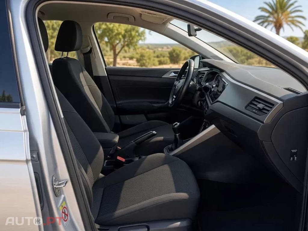Volkswagen Polo 1.0 Confortline Nav