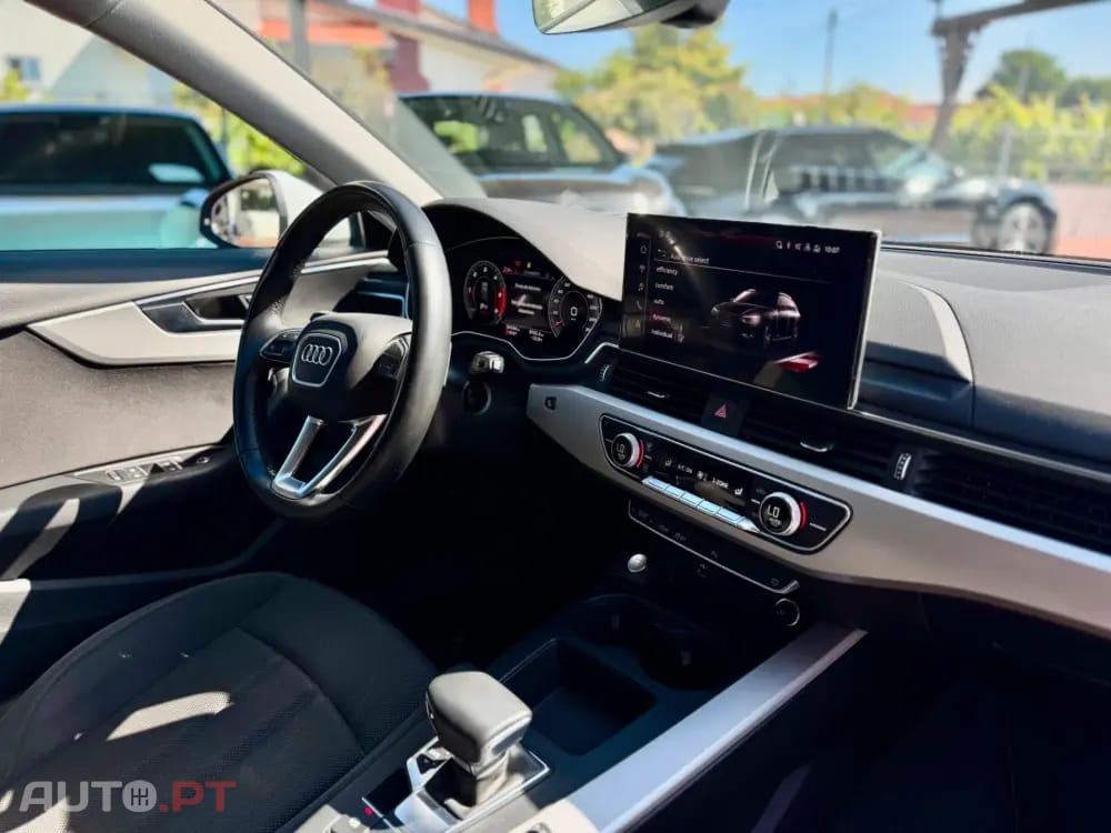 Audi A4 2.0 TDI multitronic Business Line