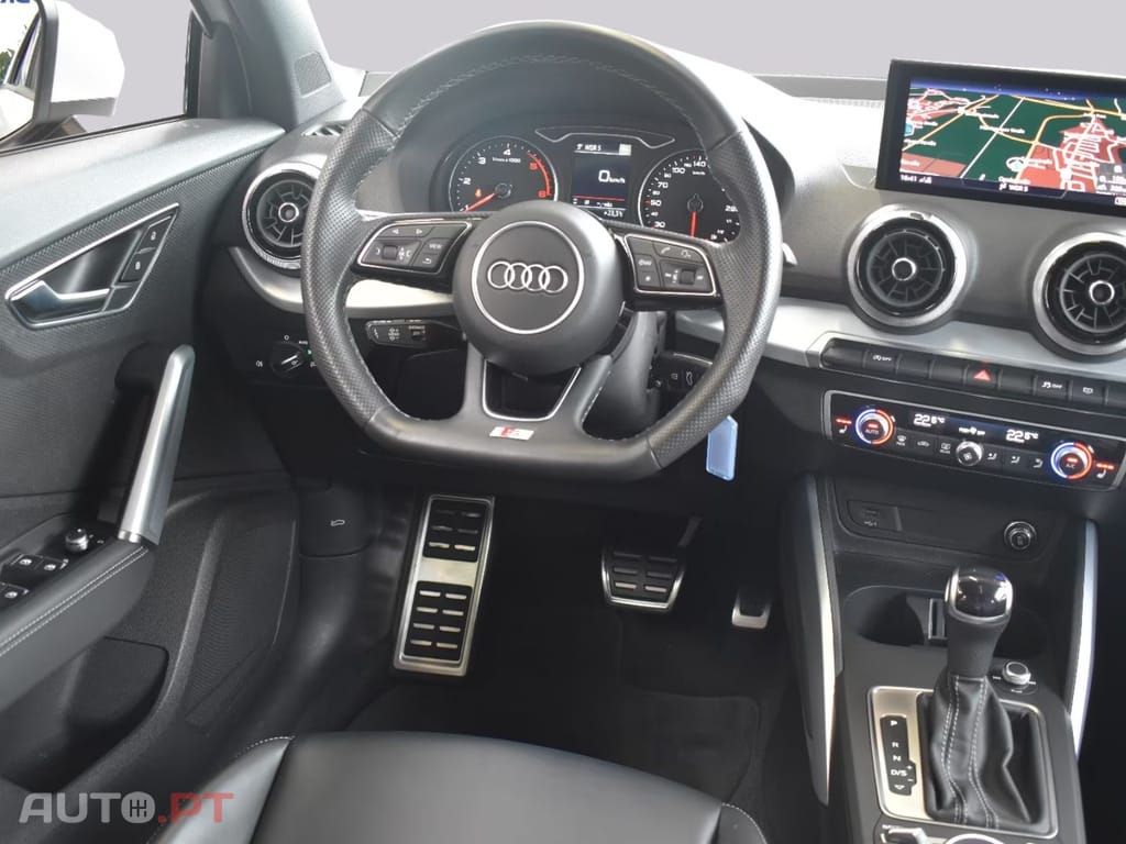 Audi Q2 30TDI S-tronic SLine I.V.A DEDUTÍVEL 
