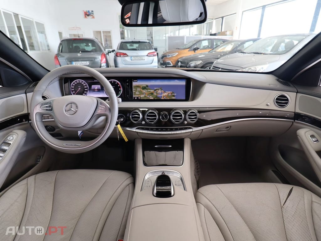 Mercedes-Benz S 300 BlueTEC Hybrid