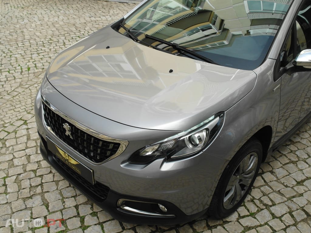 Peugeot 2008 1.2 PureTech Style