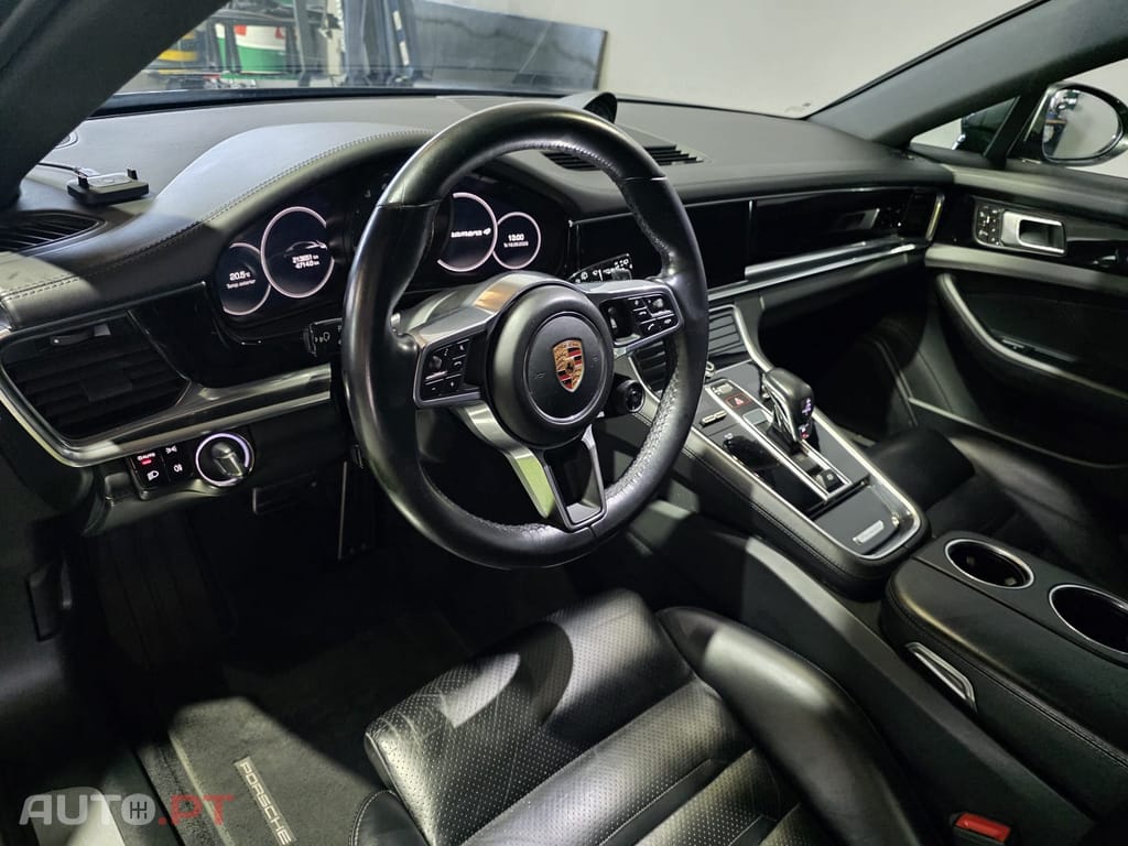 Porsche Panamera 4 E-Hybrid Executive