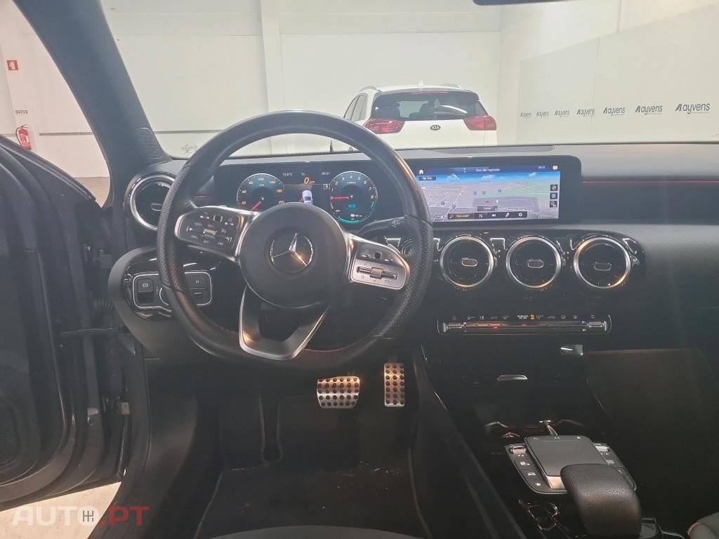 Mercedes-Benz A 250 e AMG Line