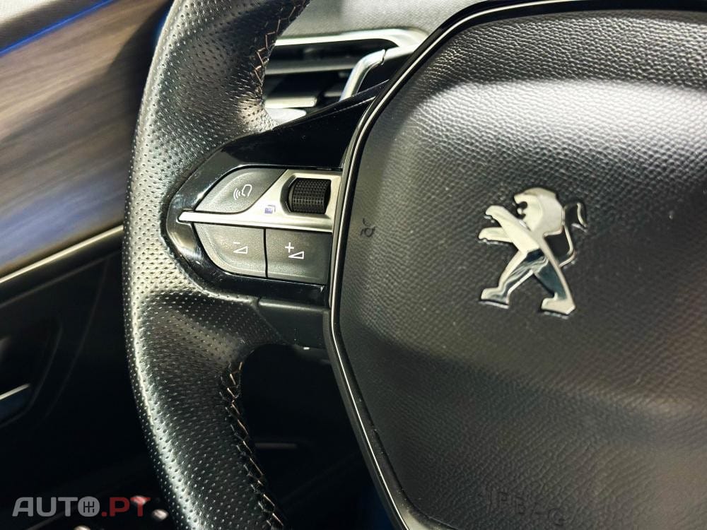 Peugeot 3008 1.6 Hybrid4 GT Pack e-EAT8