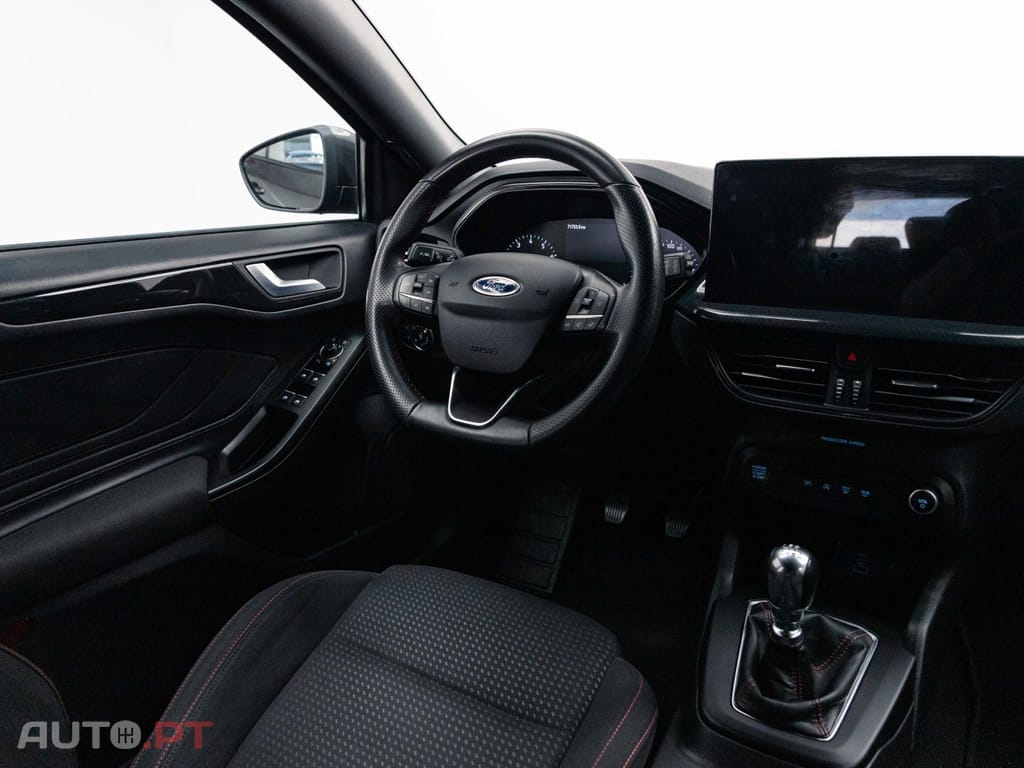Ford Focus SW 1.0 EcoBoost MHEV ST-Line