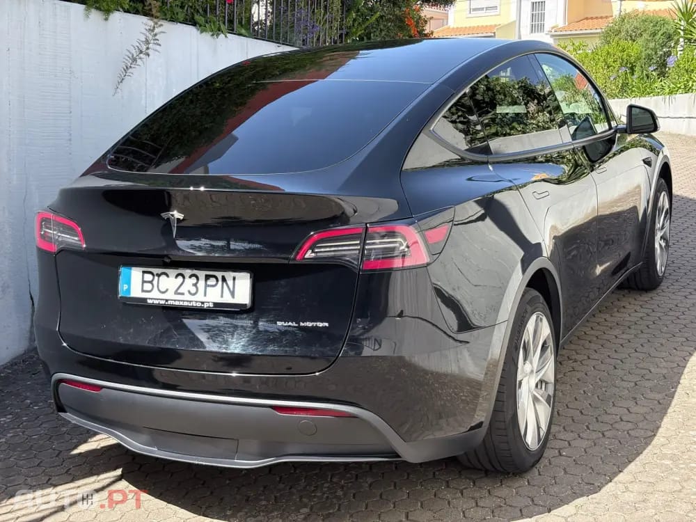 Tesla Model Y Long Range Tração Integral
