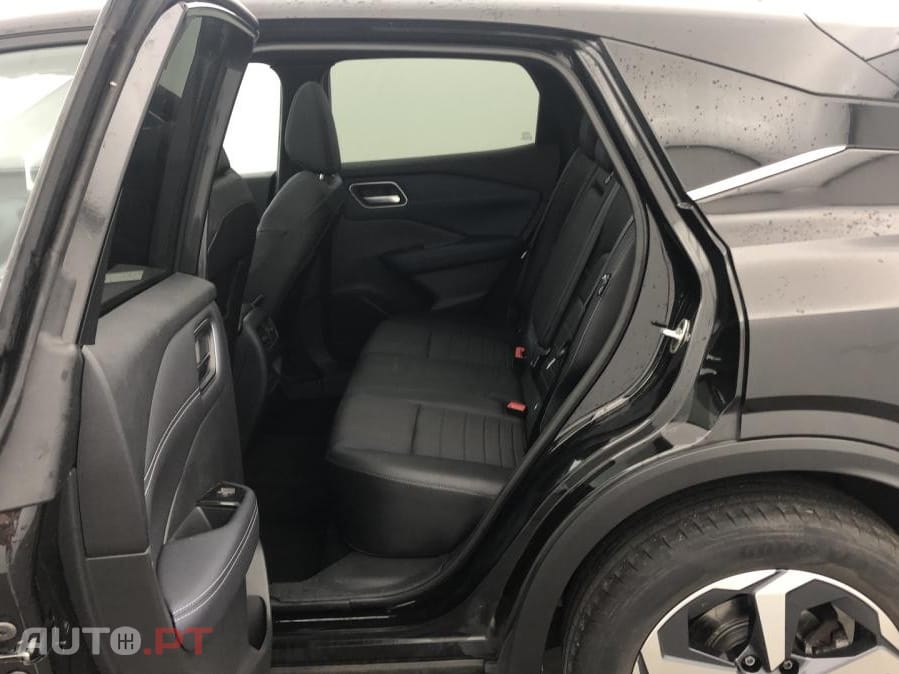 Nissan Qashqai 1.3 Hybrid Xtronic Tekna