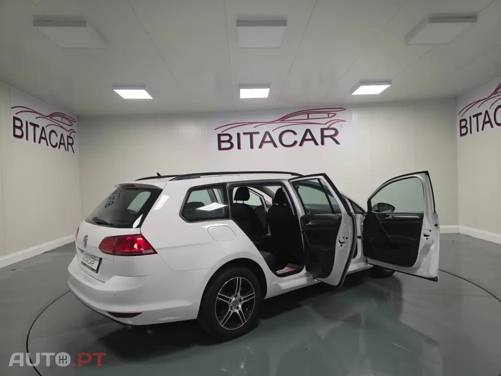 Volkswagen Golf Variant 1.6 TDI CONFORTLINE