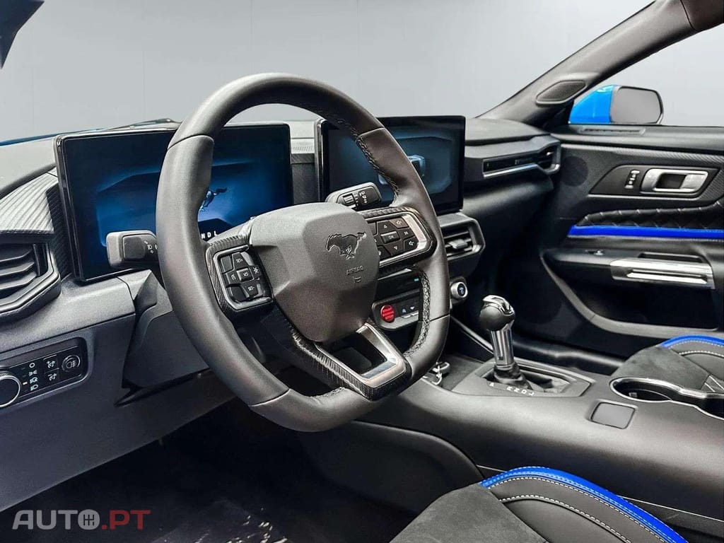 Ford Mustang 2.3 DARK HORSE