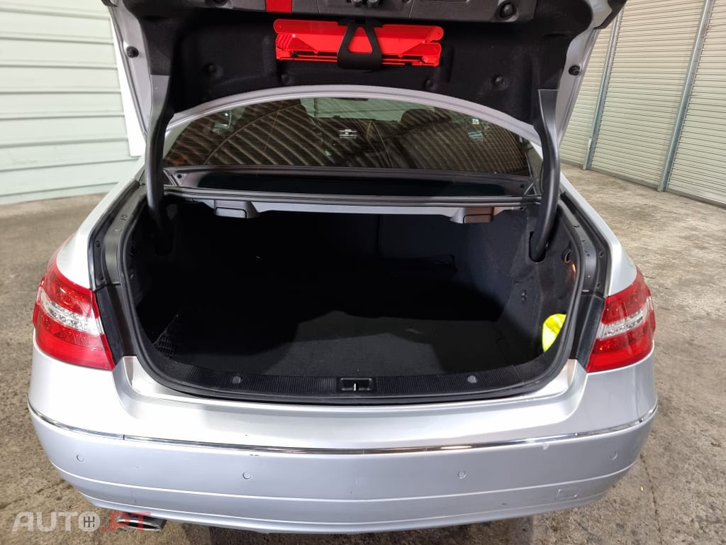 Mercedes-Benz E 250 CDi Elegance BE Auto.