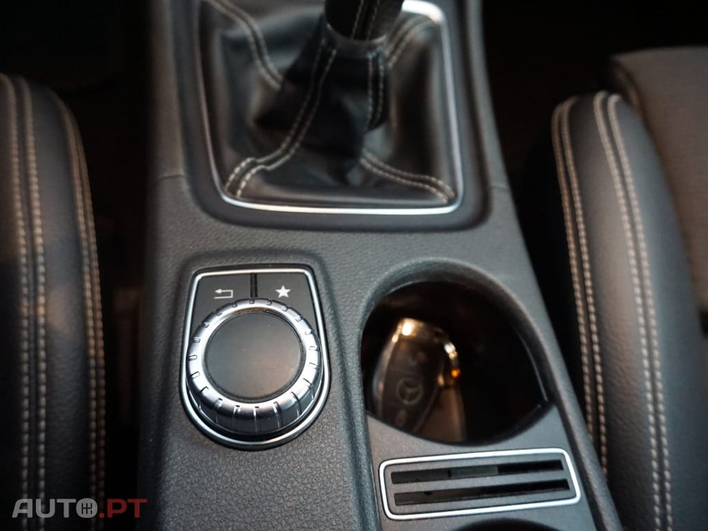 Mercedes-Benz A 180 (BlueEFFICIENCY) AMG Sport