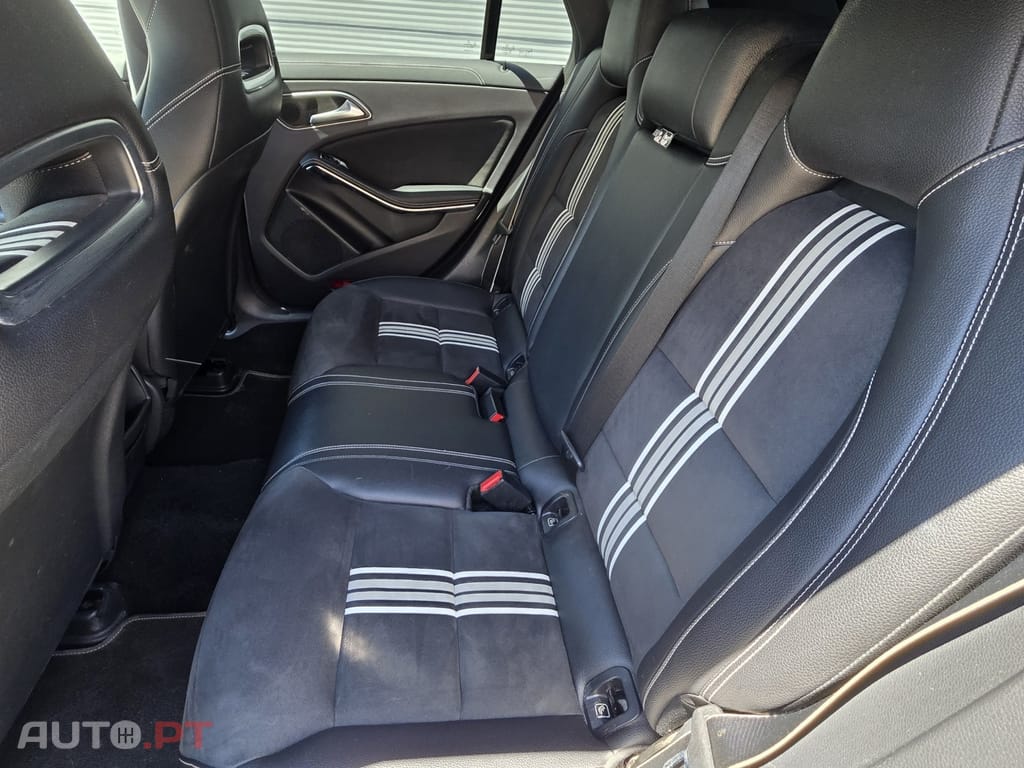 Mercedes-Benz CLA 180 d Shooting Brake AMG Line — fotografia 15