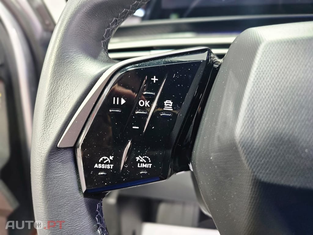 Peugeot 3008 1.2 Hybrid Allure e-DCS6