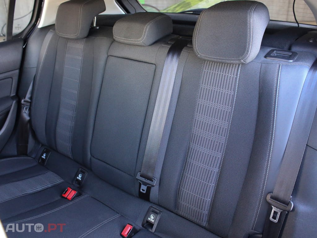 Peugeot 308 1.2 PureTech Allure EAT8