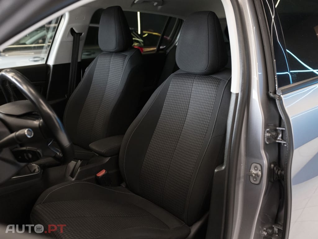 Peugeot 308 1.2 PureTech Business Line