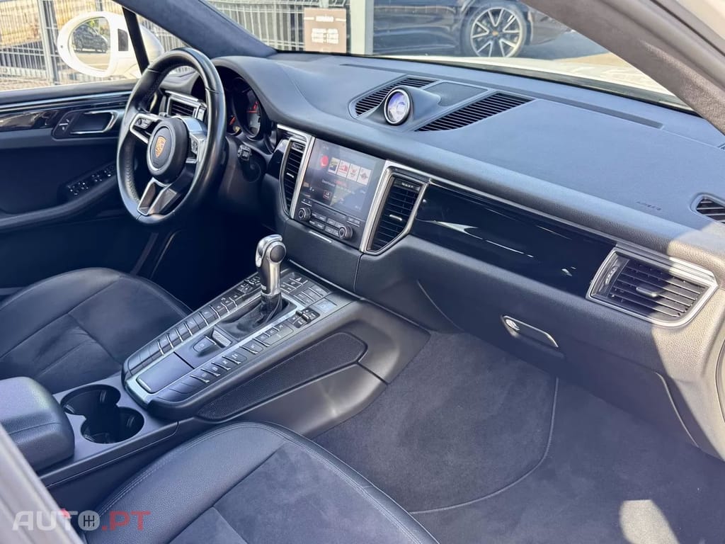 Porsche Macan S