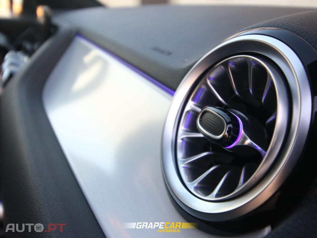 Mercedes-Benz GLA 250 e250 - AMG Line - Plug-In