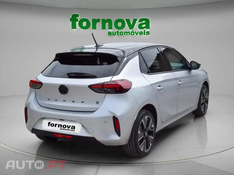 Opel Corsa-E e-GS