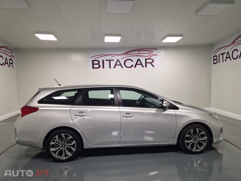 Toyota Auris Touring Sports 1.4 D-4D Active+AC