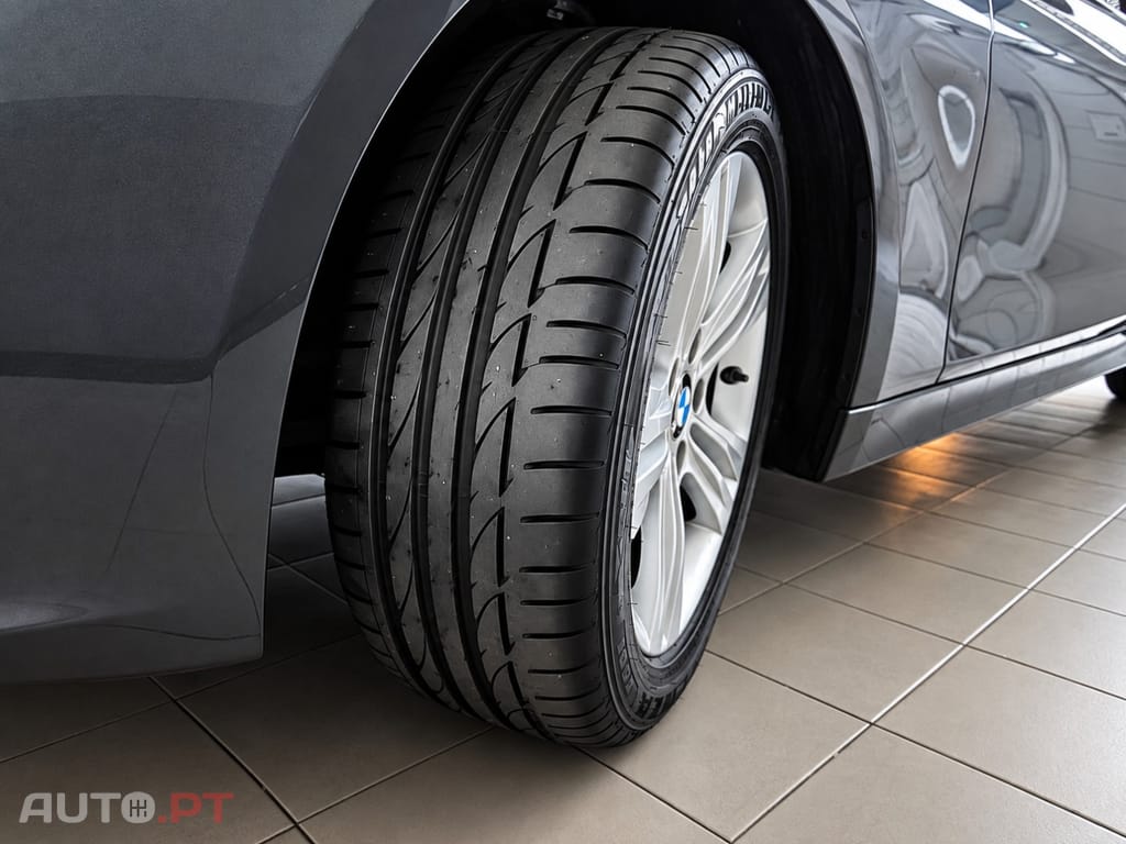 BMW 318 d Line Sport Auto