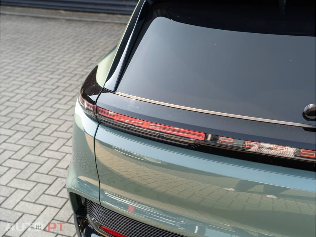 Porsche Cayenne Eletric