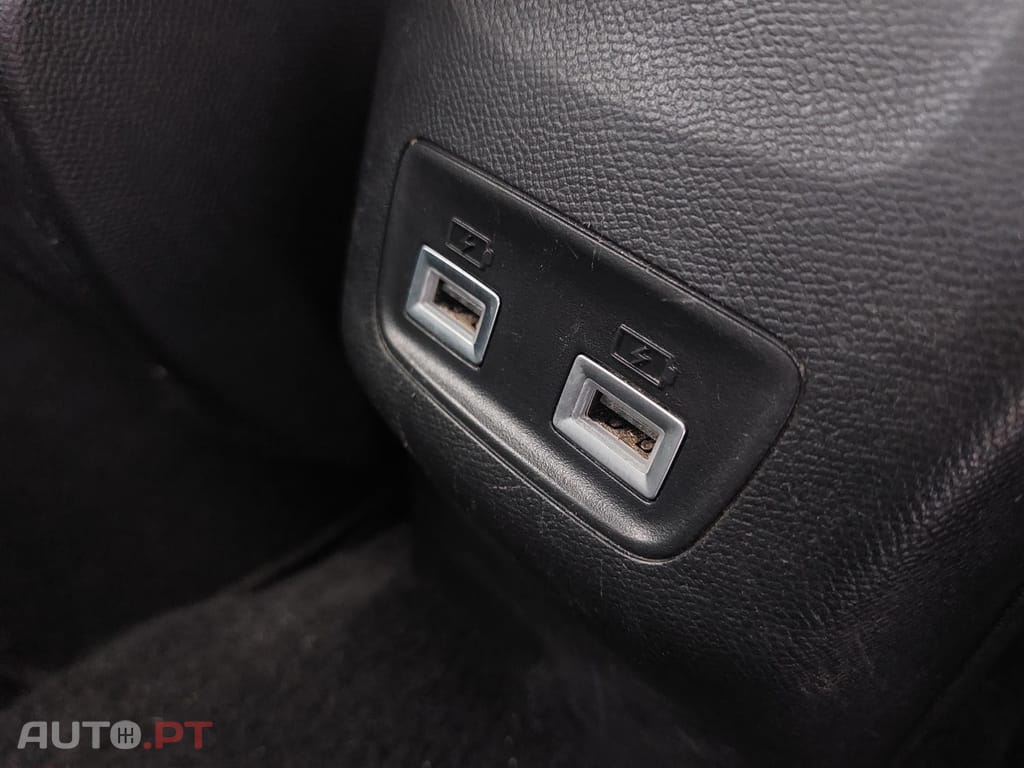 Peugeot E-208 50 kWh Active