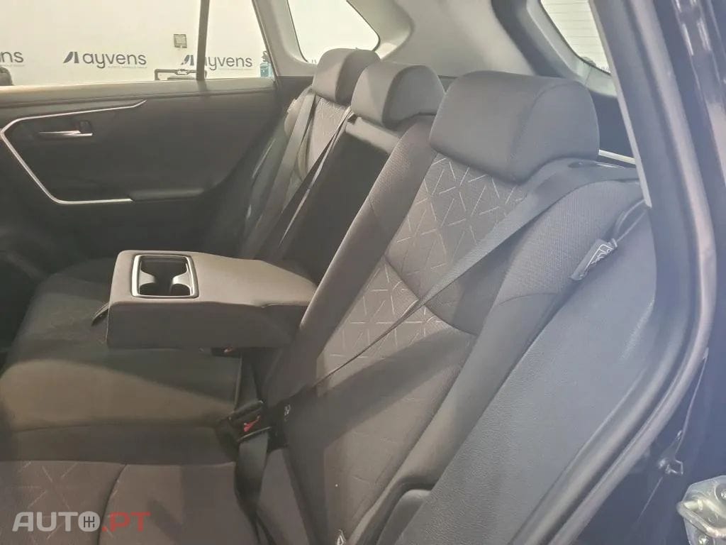 Toyota RAV4 2.5 HDF Comfort