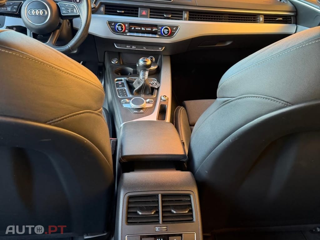 Audi A4 Avant 2.0 TDi S-line