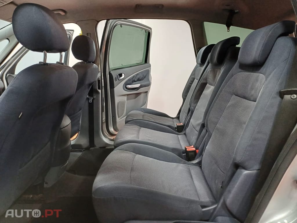 Ford S-Max 1.8 TDCi Titanium 7L