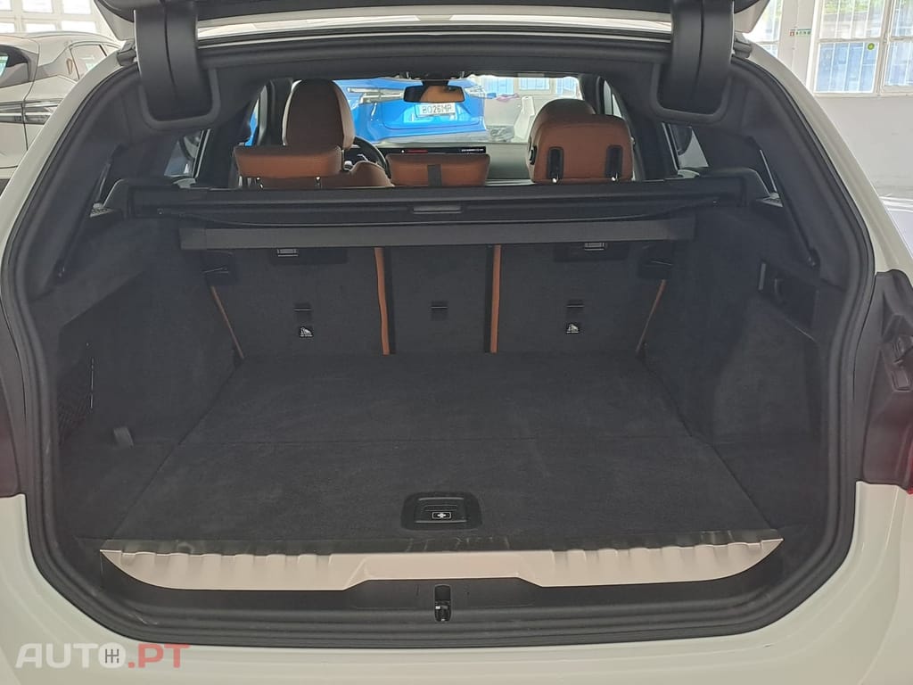 BMW 320 e Touring Pack Desportivo M Auto