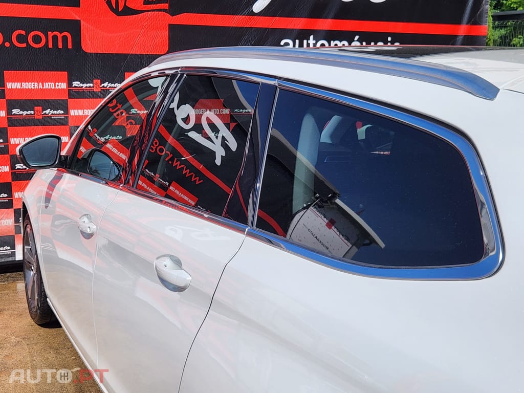 Peugeot 308 1.6 BlueHDi Style J17