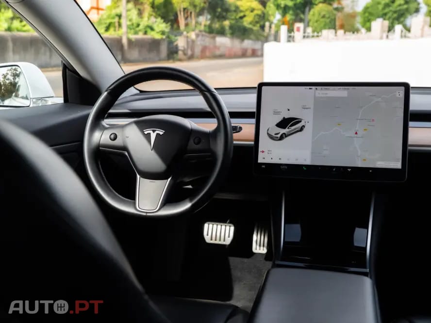 Tesla Model 3 Long Range AWD Dual Motor Performance