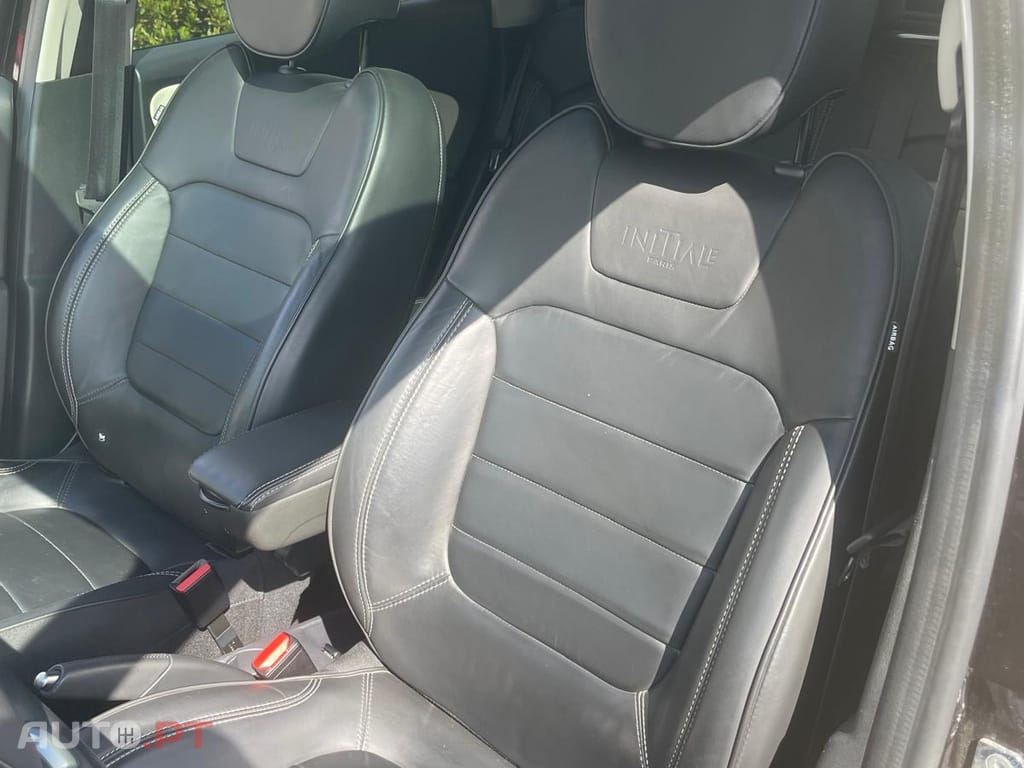 Renault Captur 1.5 dCi Energy Initial Paris